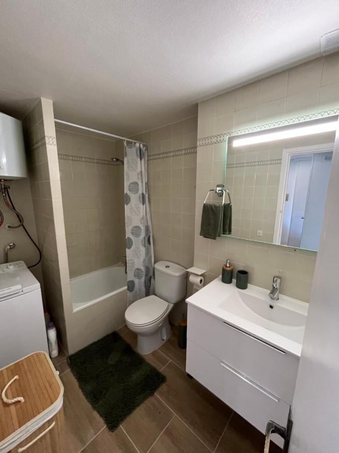 אמפוריבראבה Appartement 1 Chambre Climatise Avec 3 Piscines A 200 M De La Plage מראה חיצוני תמונה