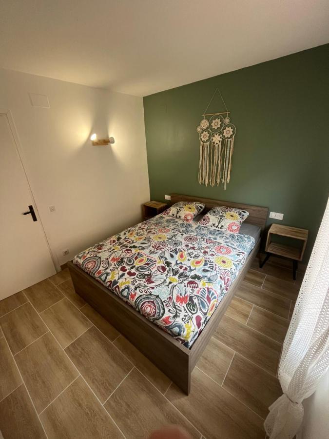אמפוריבראבה Appartement 1 Chambre Climatise Avec 3 Piscines A 200 M De La Plage מראה חיצוני תמונה
